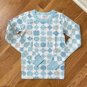 Hanna Anderson long John snowflake shirt